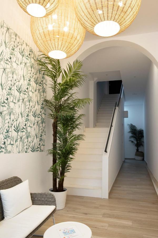 Urban Suites Sitges Apartments Εξωτερικό φωτογραφία